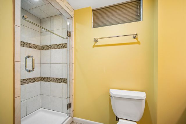 7123 Garrison Road, Windsor Heights, IA 50324