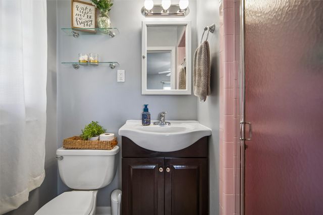 7123 Garrison Road, Windsor Heights, IA 50324