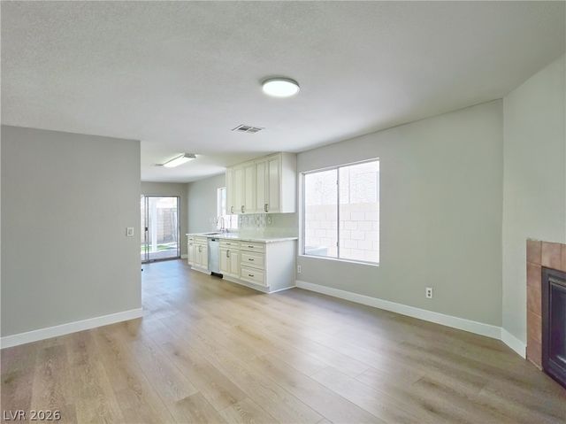 9957 Biscayne Lane, Las Vegas, NV 89117