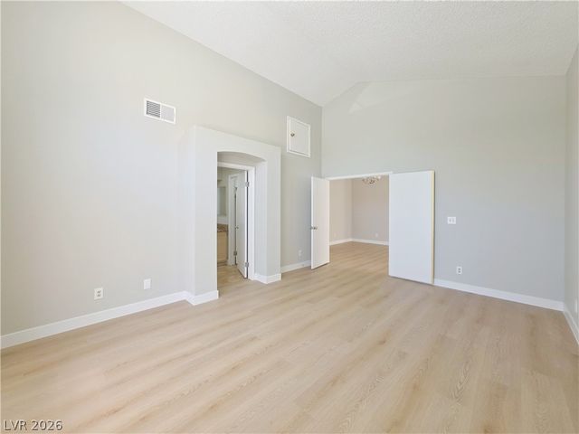 9957 Biscayne Lane, Las Vegas, NV 89117