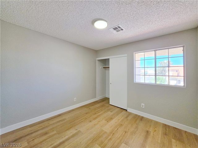 9957 Biscayne Lane, Las Vegas, NV 89117
