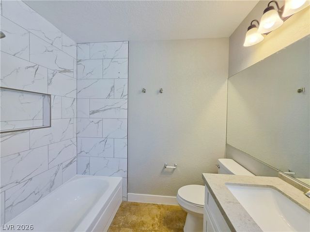9957 Biscayne Lane, Las Vegas, NV 89117