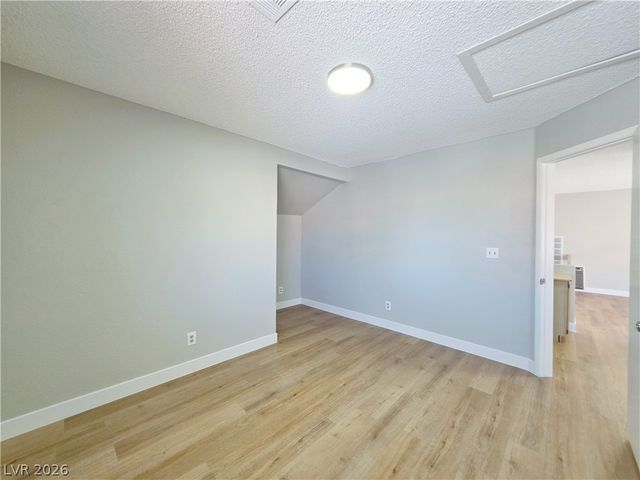 9957 Biscayne Lane, Las Vegas, NV 89117