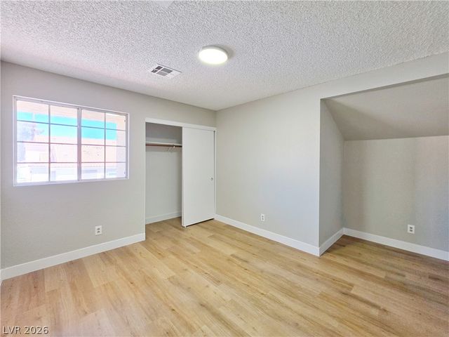 9957 Biscayne Lane, Las Vegas, NV 89117