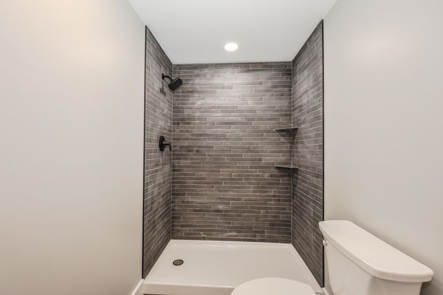 68 Route 108, Newfields, NH 03856