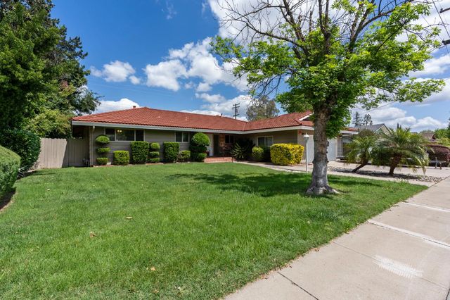 1417 Glen Aulen Dr, Modesto, CA 95350