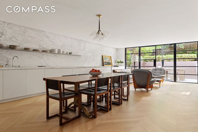 55 W 9th Street, New York City, NY 10011