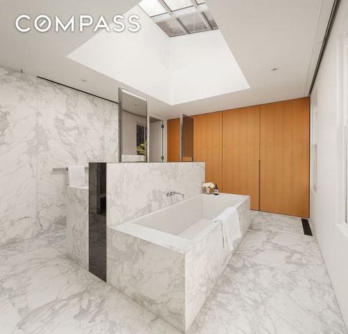 55 W 9th Street, New York City, NY 10011