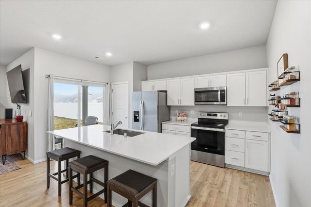 6319 S Spring Rd, Cheney, WA 99004