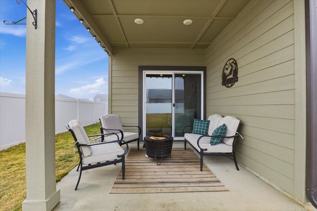 6319 S Spring Rd, Cheney, WA 99004