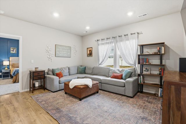 6319 S Spring Rd, Cheney, WA 99004