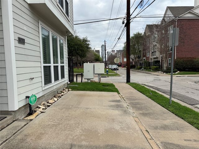 1908 Bailey Street, Houston, TX 77006