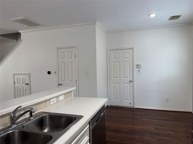 1908 Bailey Street, Houston, TX 77006