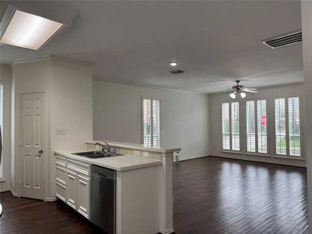 1908 Bailey Street, Houston, TX 77006