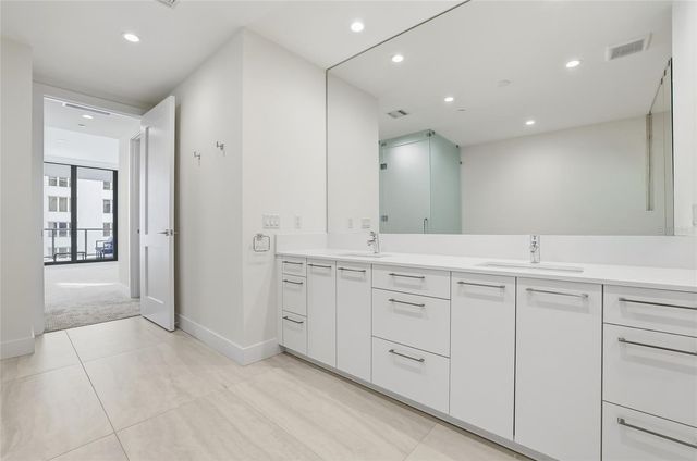 301 1ST STREET S 807, St Petersburg, FL 33701