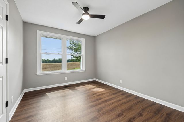 2762 Goodsprings Rd, Ashland City, TN 37015
