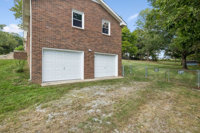 2762 Goodsprings Rd, Ashland City, TN 37015
