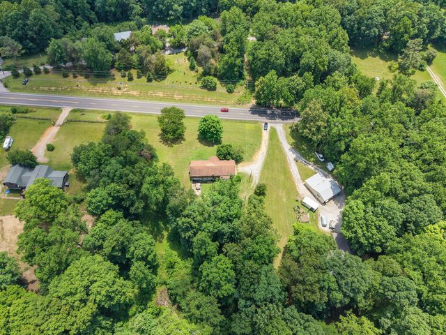 4177 Highway 96, Burns, TN 37029