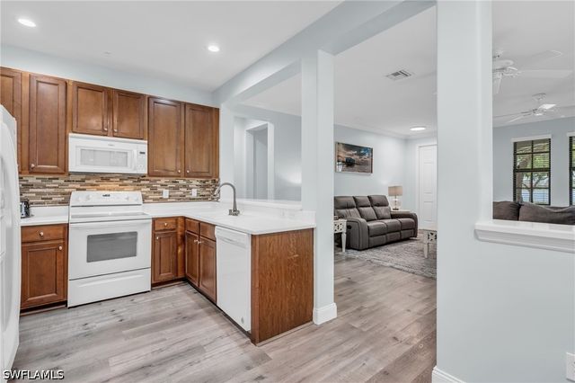 1391 Santiago CIR 902, Naples, FL 34113