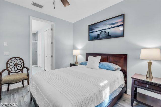 1391 Santiago CIR 902, Naples, FL 34113