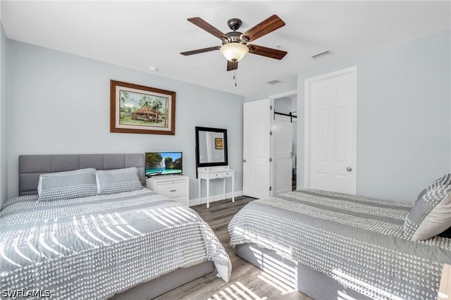 1391 Santiago CIR 902, Naples, FL 34113