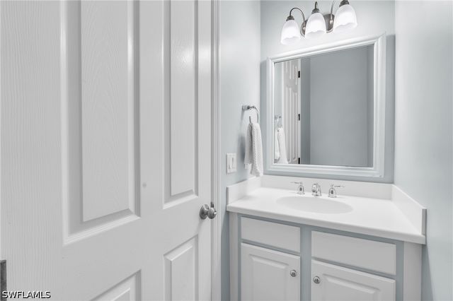 1391 Santiago CIR 902, Naples, FL 34113