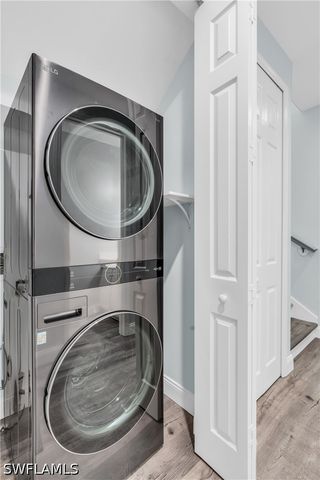 1391 Santiago CIR 902, Naples, FL 34113