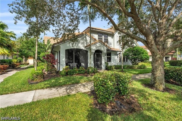 1391 Santiago CIR 902, Naples, FL 34113