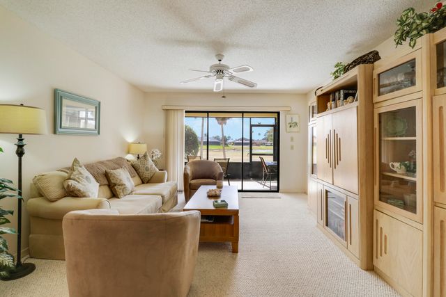 6980 SE Constitution Boulevard 105, Hobe Sound, FL 33455