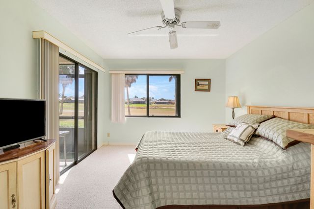 6980 SE Constitution Boulevard 105, Hobe Sound, FL 33455