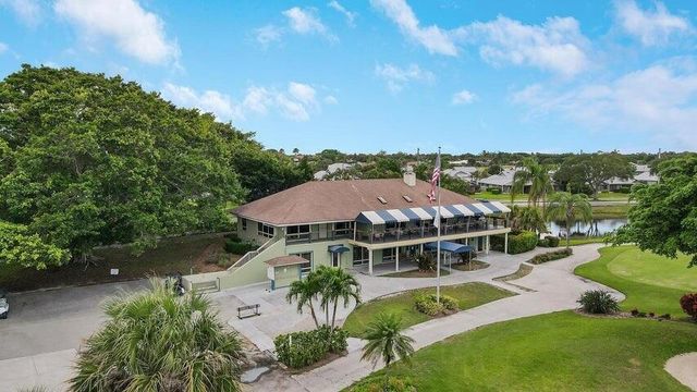 6980 SE Constitution Boulevard 105, Hobe Sound, FL 33455