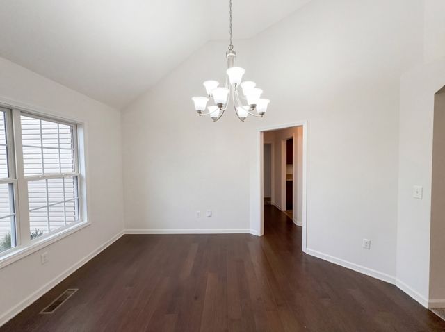 353 Chestnut Grove Ct, Clarksville, TN 37042