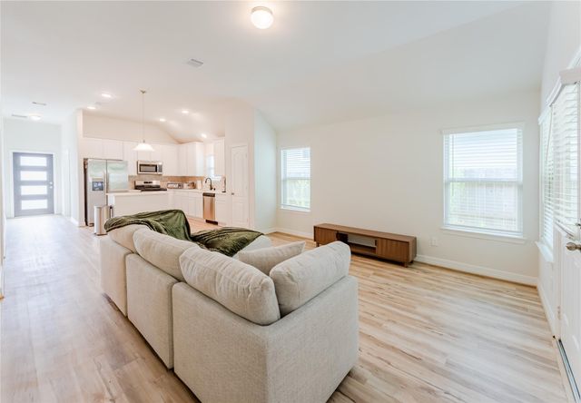 8439 Red Shiner Way, Fulshear, TX 77441