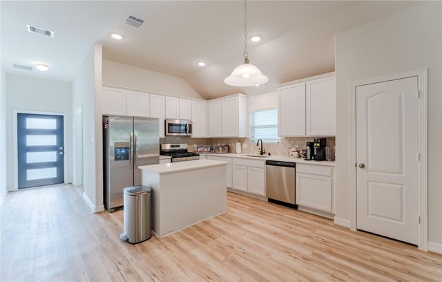 8439 Red Shiner Way, Fulshear, TX 77441
