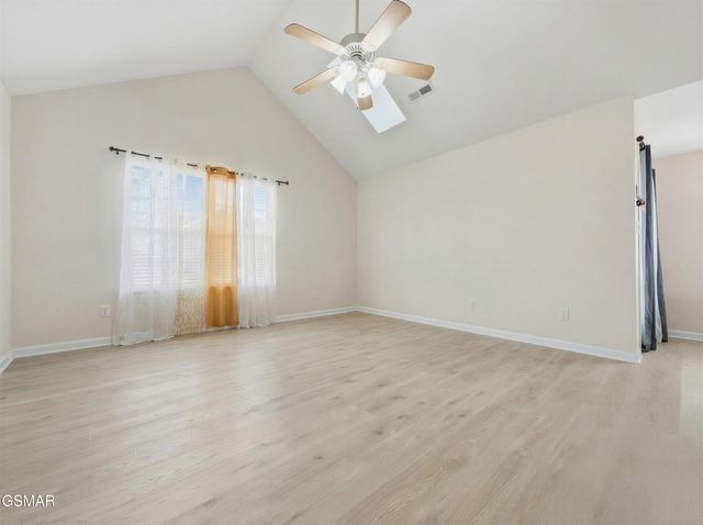 1842 Country Meadows Drive, Sevierville, TN 37862