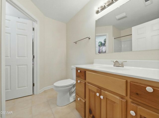 1842 Country Meadows Drive, Sevierville, TN 37862