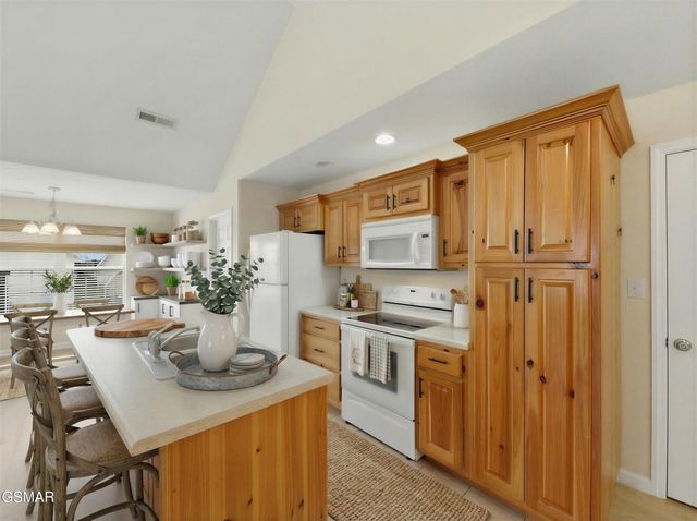 1842 Country Meadows Drive, Sevierville, TN 37862