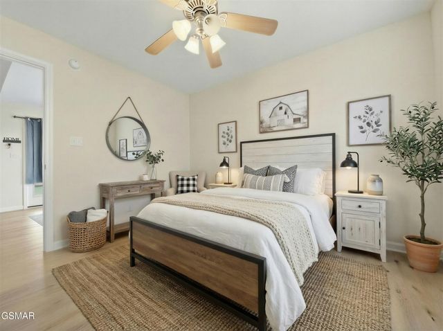 1842 Country Meadows Drive, Sevierville, TN 37862