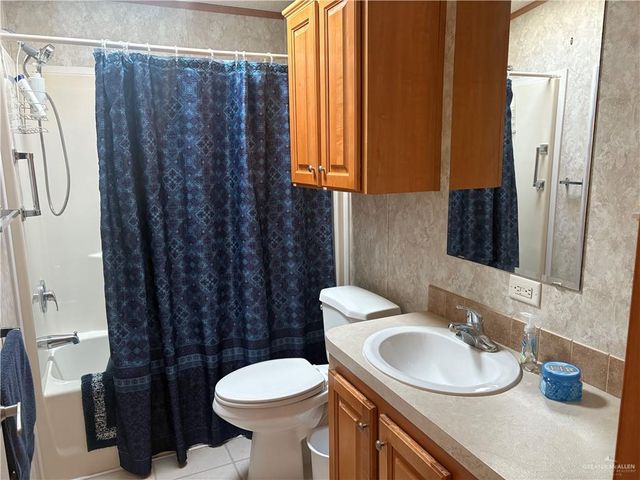 2025 Kelly Avenue, Mission, TX 78572