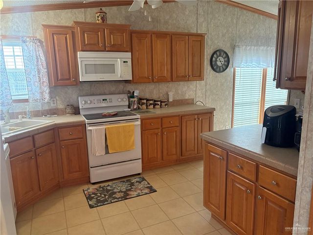 2025 Kelly Avenue, Mission, TX 78572