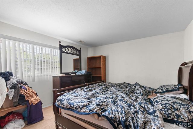 1771 Redcoat Drive, Maryland Heights, MO 63043