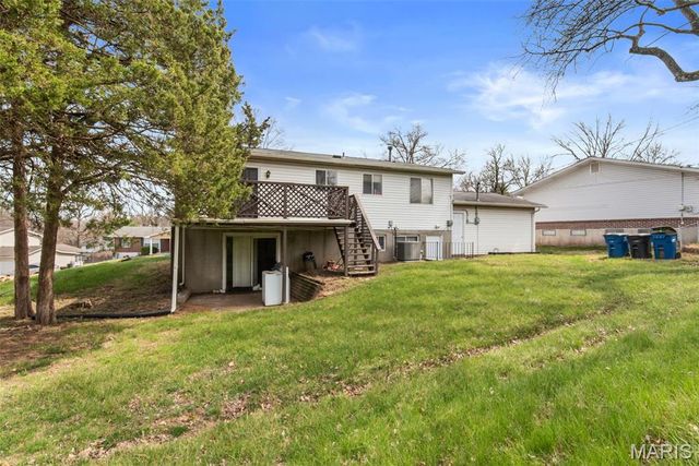 1771 Redcoat Drive, Maryland Heights, MO 63043