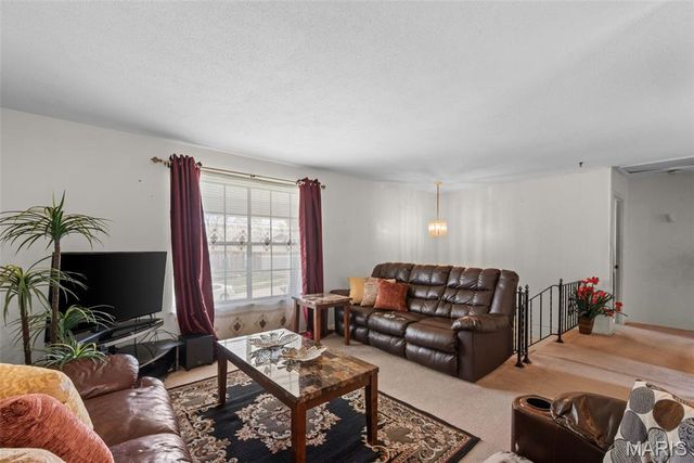 1771 Redcoat Drive, Maryland Heights, MO 63043