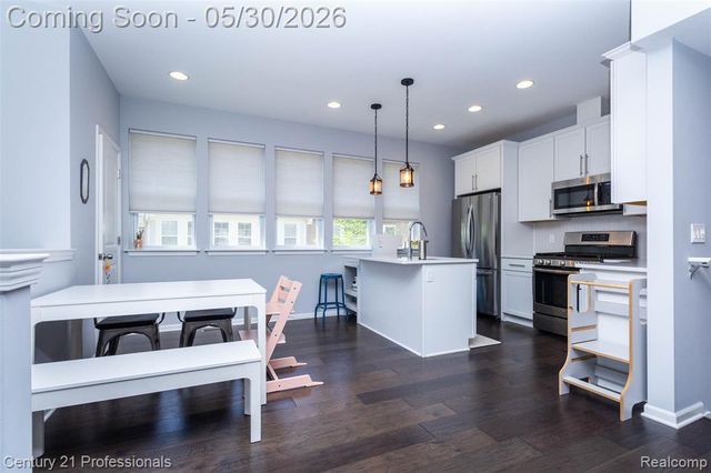 57 Kaprol Drive, Troy, MI 48098