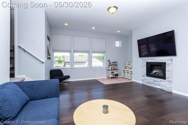 57 Kaprol Drive, Troy, MI 48098