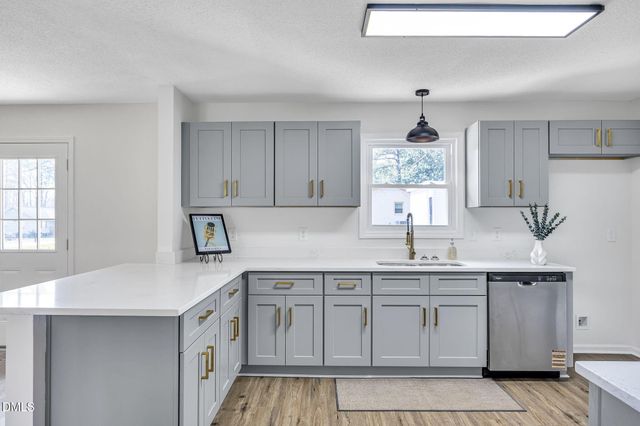 601 Crestview Drive, Durham, NC 27712