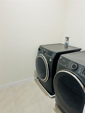 1225 LILAC LANE, Winter Haven, FL 33884