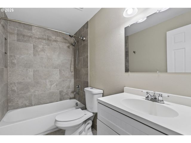 4008 Ne 134TH Ct, Vancouver, WA 98682