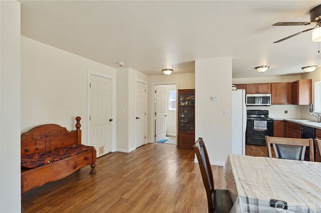 7838 Celtic Loop NW, Silverdale, WA 98383