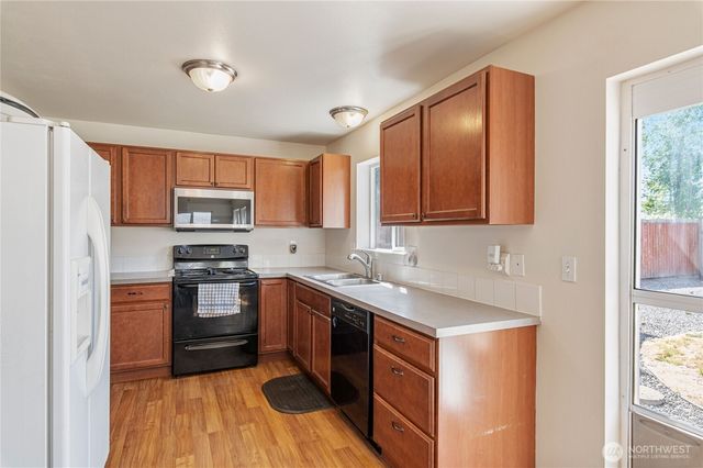 7838 Celtic Loop NW, Silverdale, WA 98383